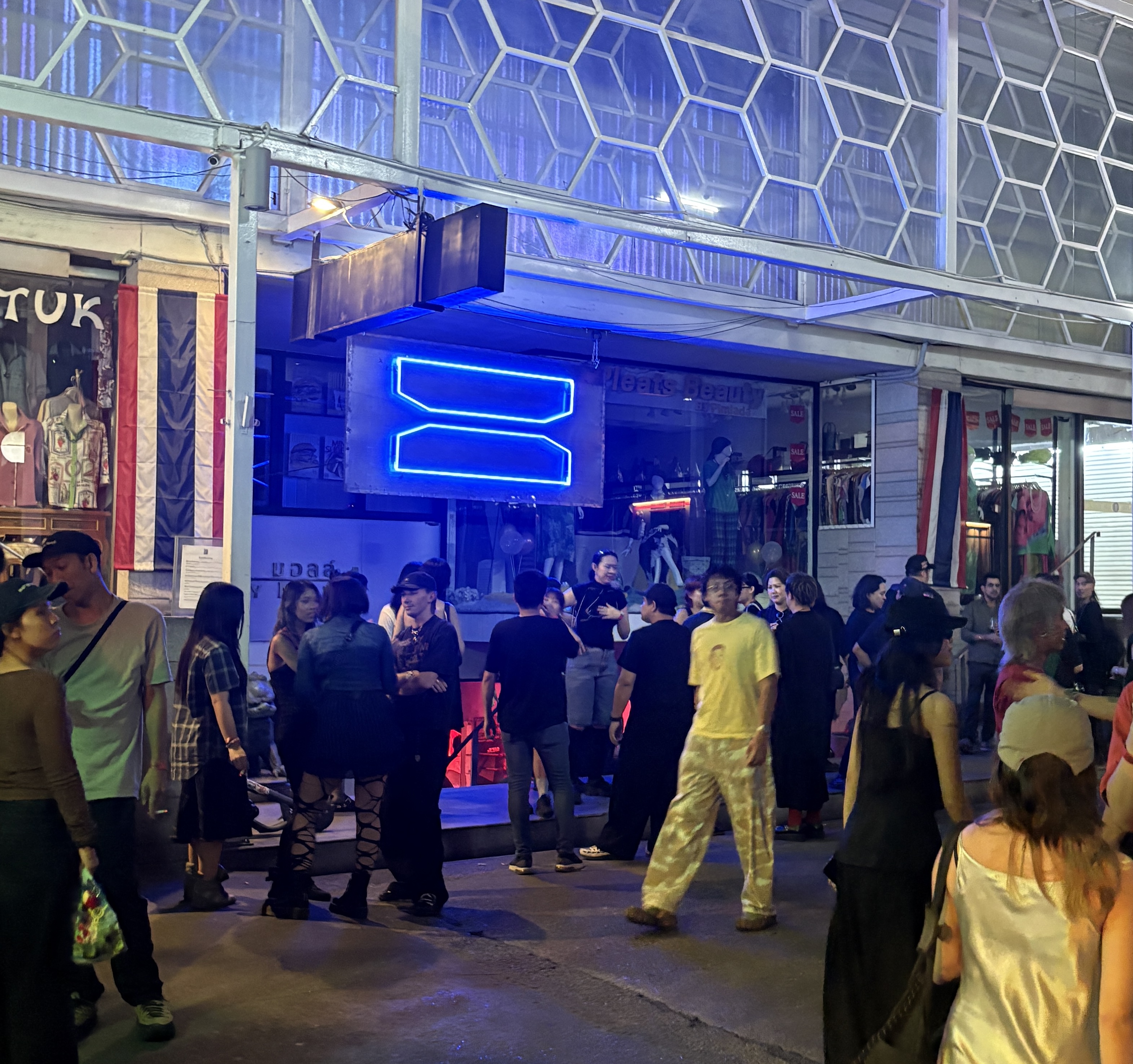 A late-night spot from Ed's Bangkok list